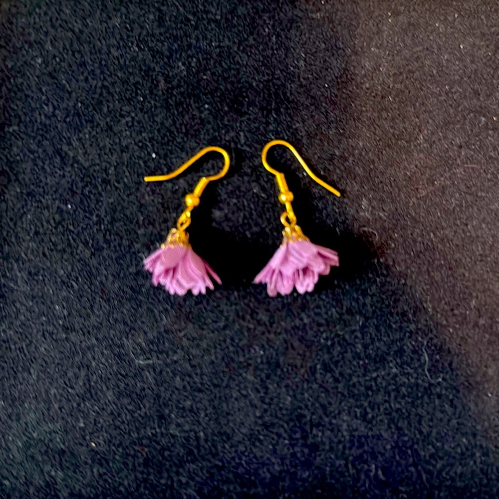 Gold earrings